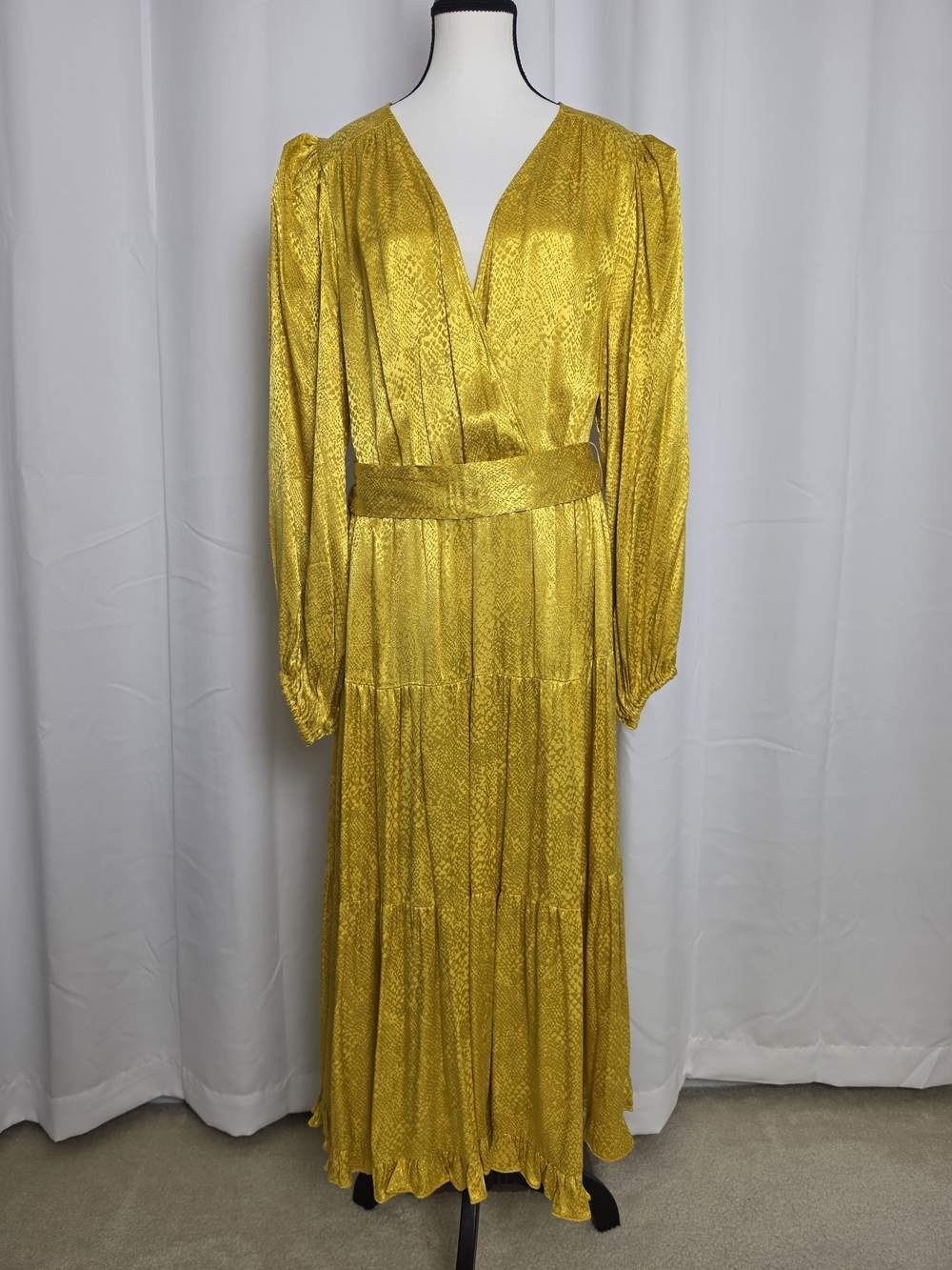 Eloquii Mustard Yellow V-Neck Long Sleeve Maxi Dress